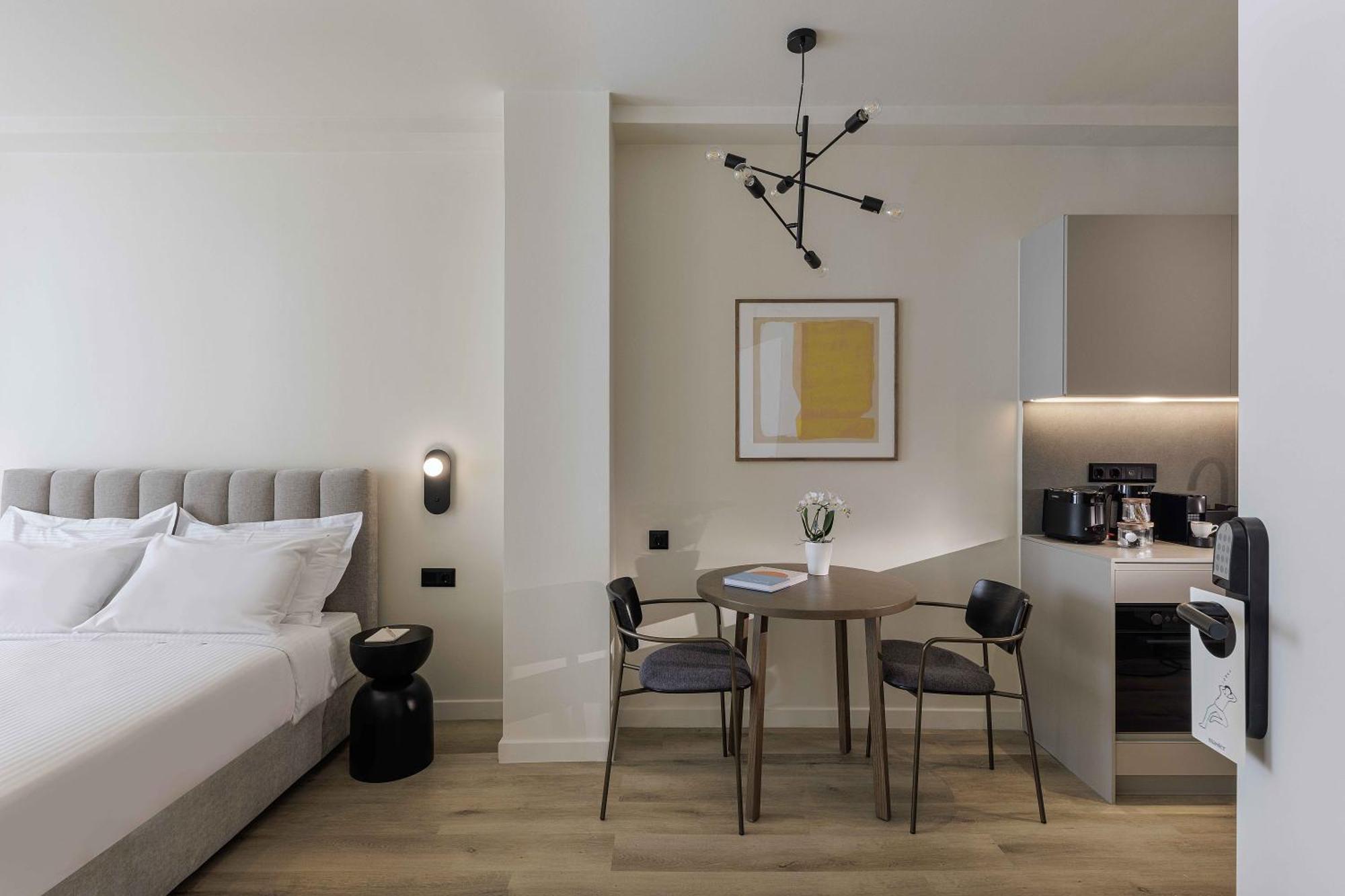 Master Plaka Apartment เอเธนส์ ภายนอก รูปภาพ